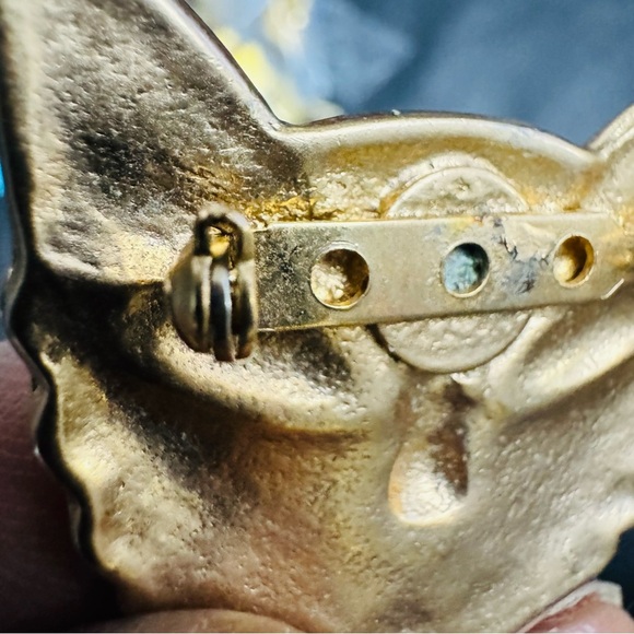 Vintage Gold and Black Cat Face Brooch - Picture 3 of 6
